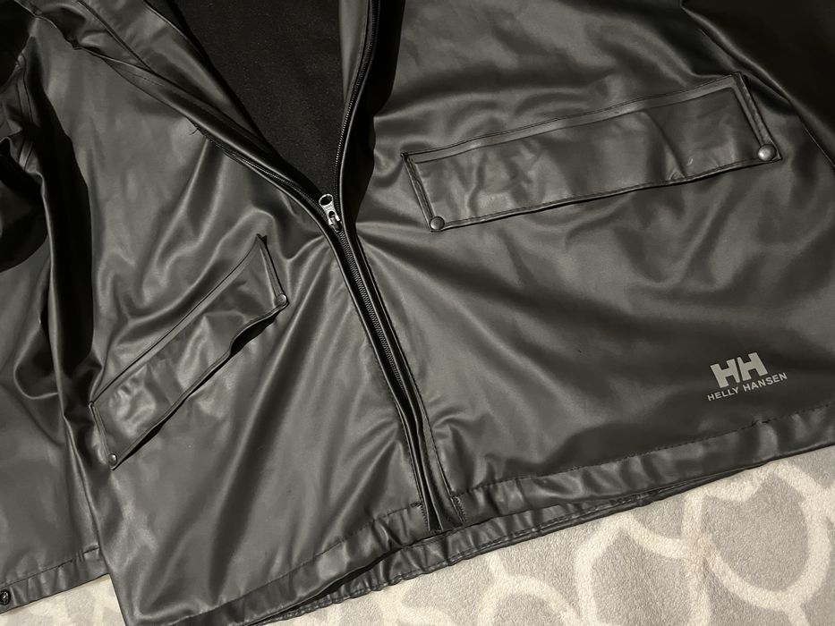 Вітровка Helly Hansen