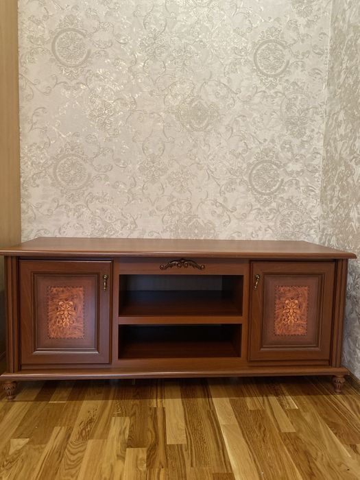 Тумба комод під телевізор