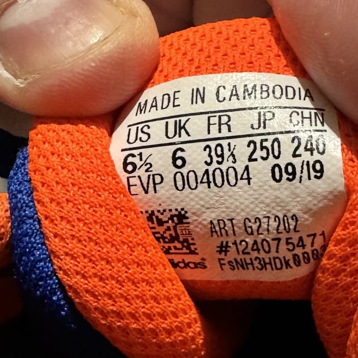 Новые Детские кроссовки Adidas 39.5 размер