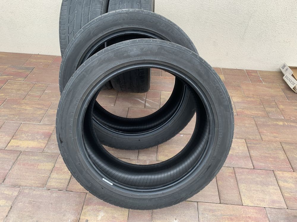 Opony letnie Bridgestone 235/45/18 Potenza S001