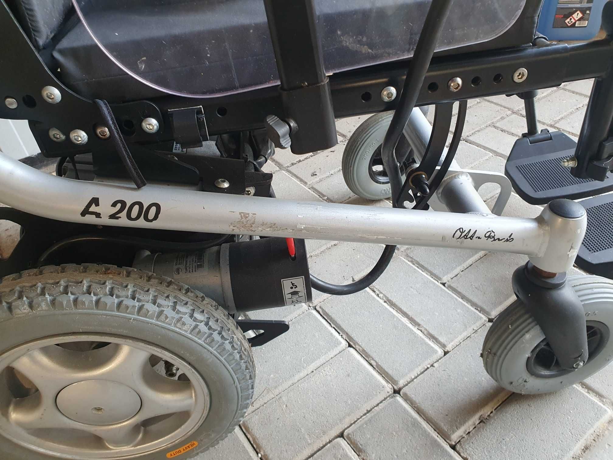 Wózek inwalidzki elektryczny  Otto Bock A200 siedzisko 44 cm -3