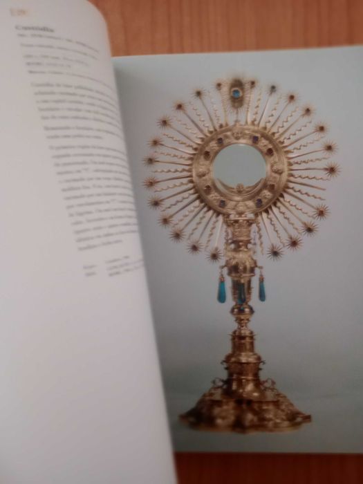 BAIXA DE PREÇO!Livro de coleção.