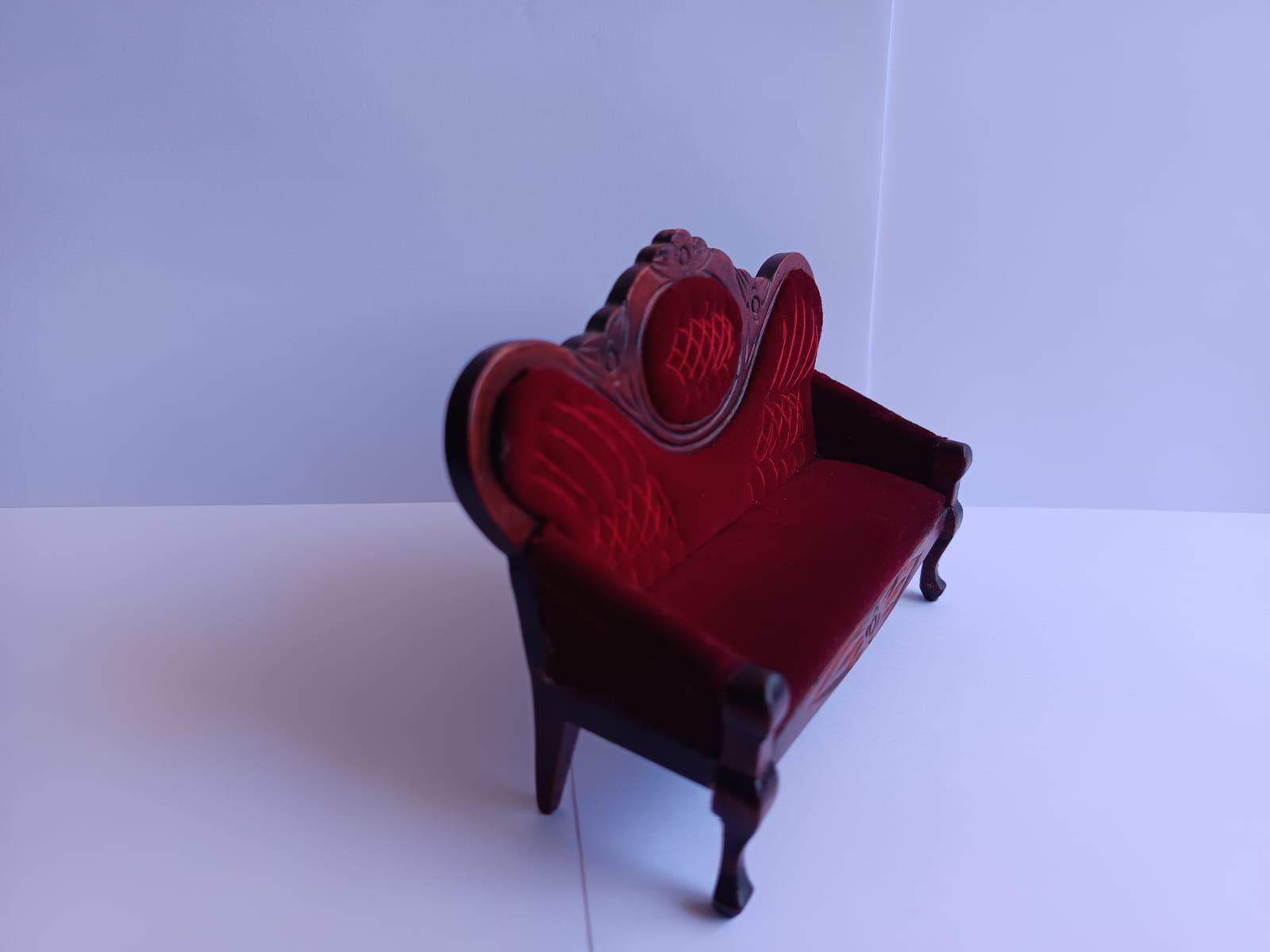 Sofá (miniatura/bonecas)