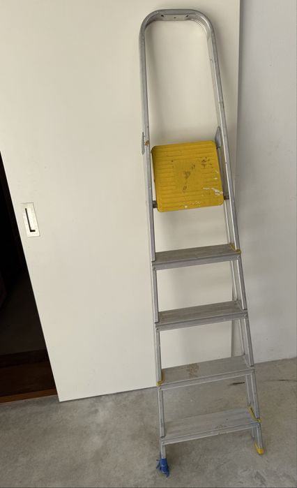 Escada escadote aluminio