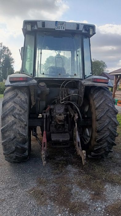 Sprzedam ciągnik MF 3080