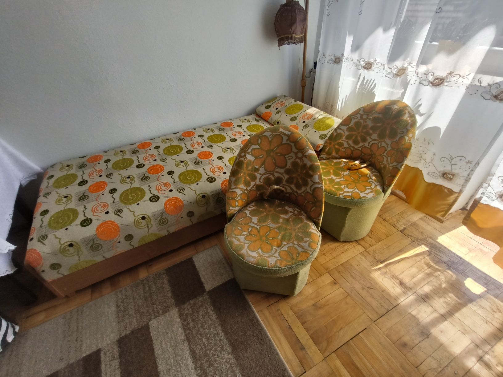 Łóżko tapczan plus dwa fotele 190 x80 cm