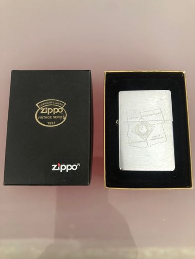 ZIPPO 2002 *raro* - Marlboro four corners (completo) (inclui envio)
