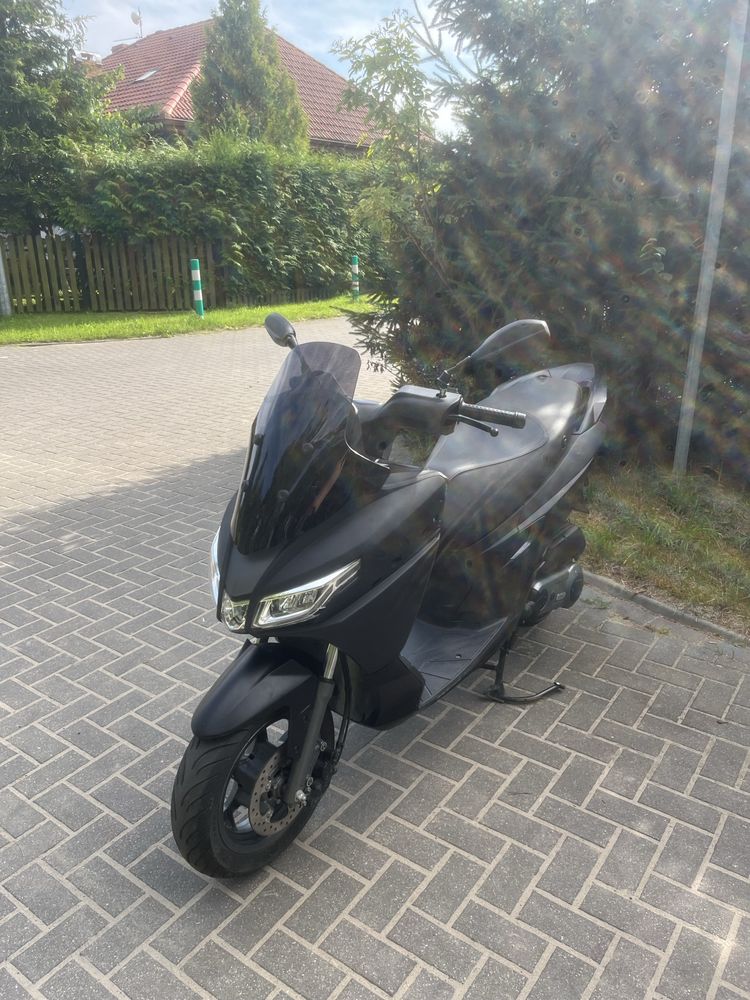 Aprilia sxr 50 4t wtrysk led 2022 rok maly przebieg jak nowy zadbany
