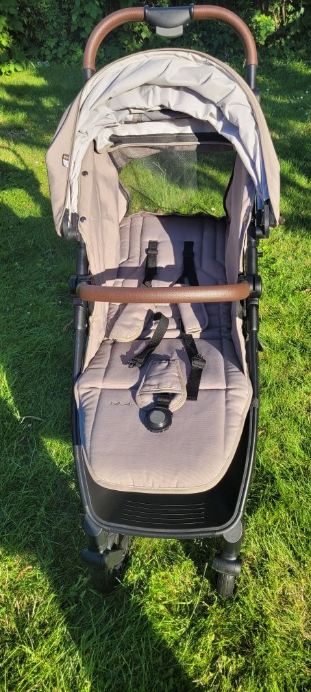 Mast m4 wózek spacerówka z najdłuższym  leżakowanie 101 cm