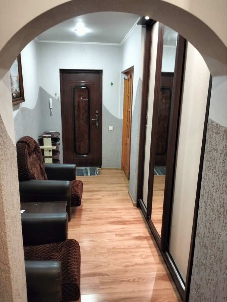 Оренда подобово 3 х кімн квартири з кондиціонером в Ужгороді!