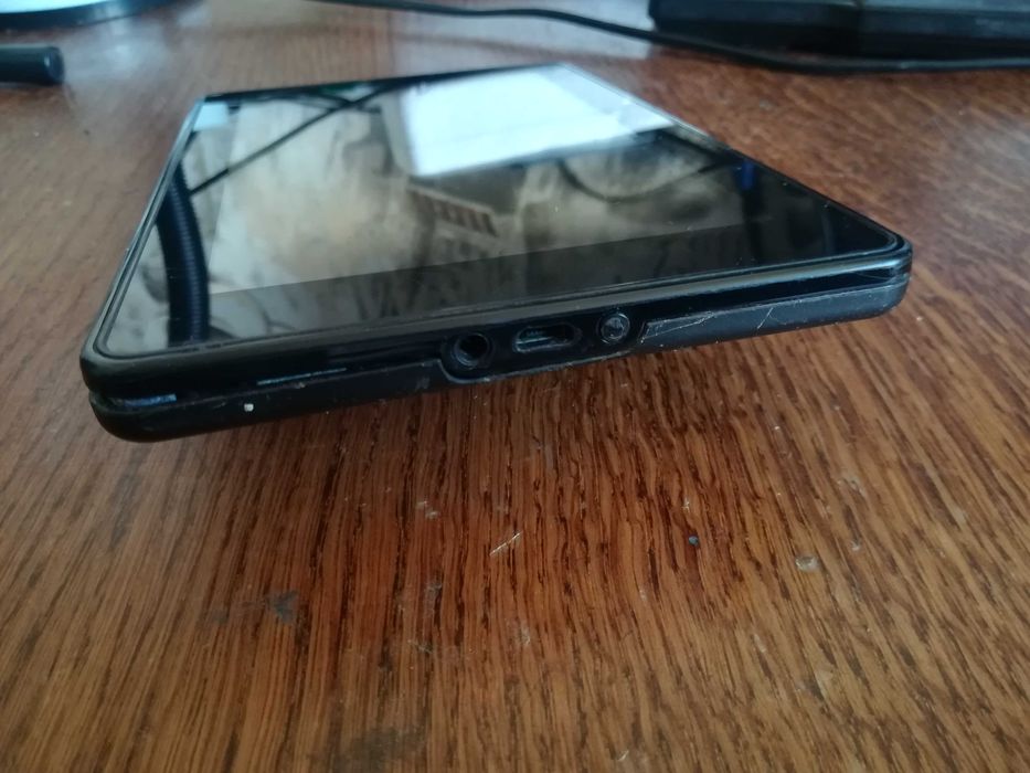 Планшет  Kindle Amazon D01400 не  работает