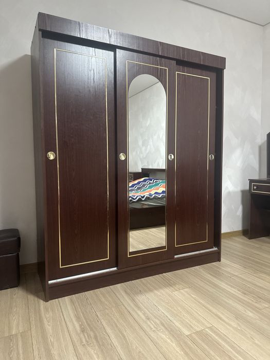 Спальня меблі комплект