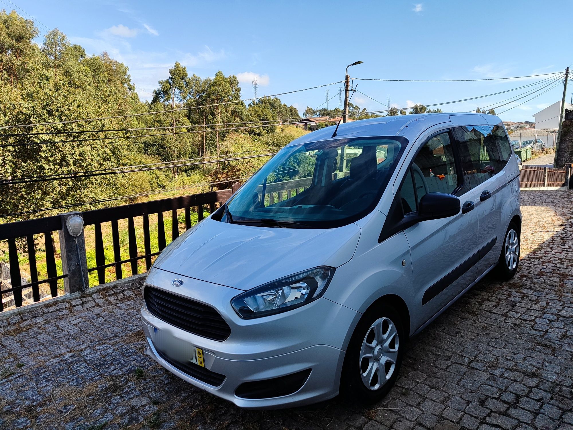 Ford Tourneo Courier 1.0 EcoBoost de 2016/11 Nacional