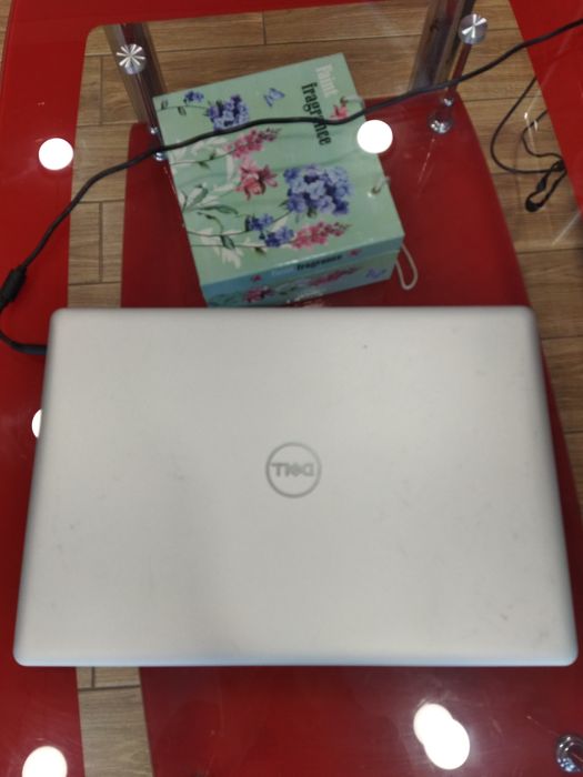 Ноутбук dell inspiron 15 3582 N4000 2.5Ghz/8Gb DDR4/SSD 128gb/15.6