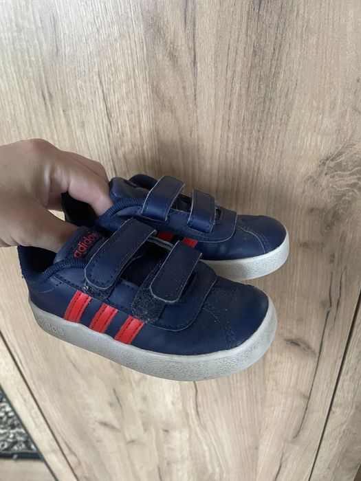 Кросівки Adidas для хлопчика 24 розмір