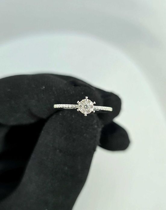 Кольцо с бриллиантами 0,14 карат