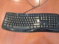 Teclado ergonómico Microsoft.