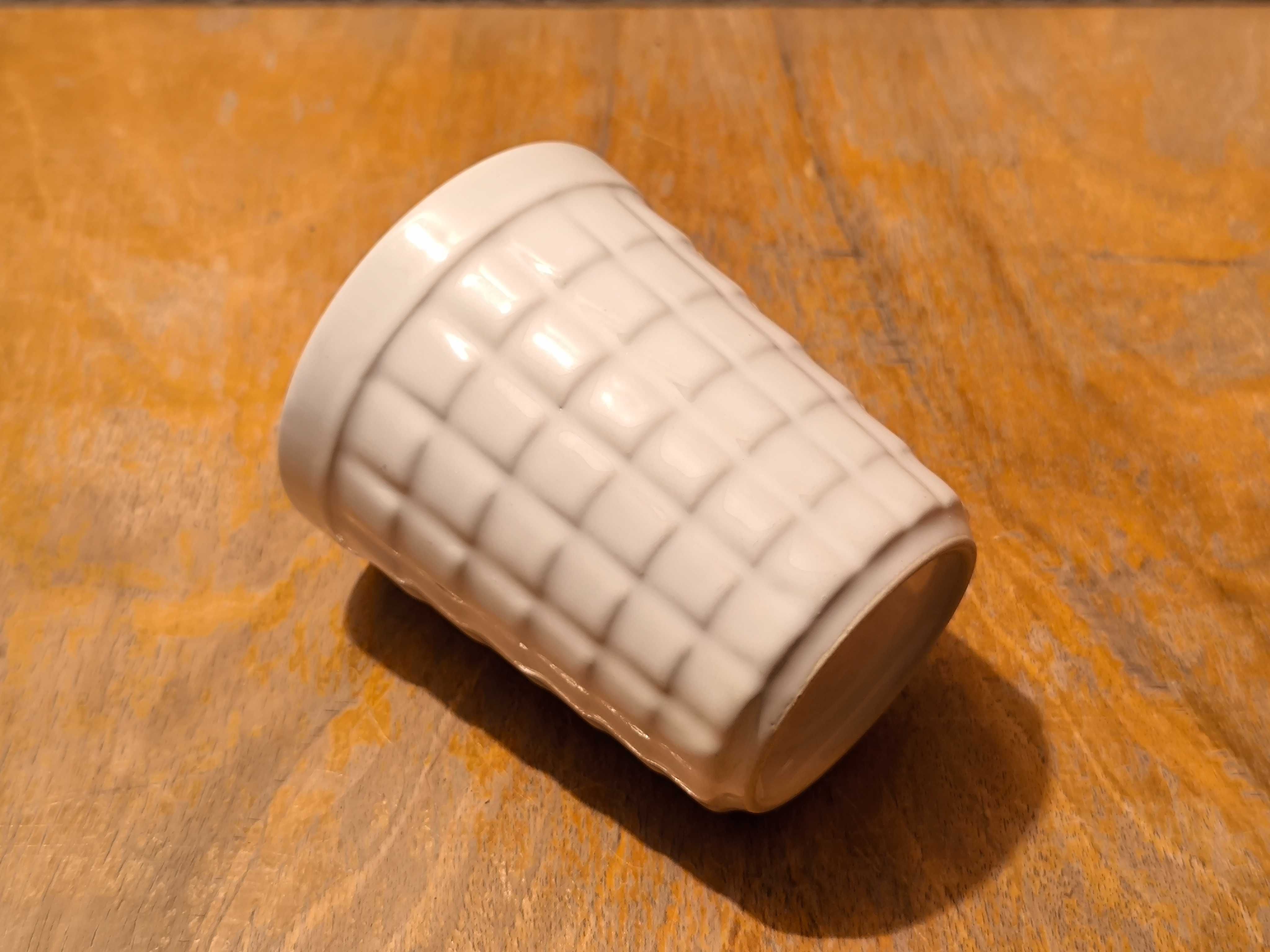 Biały kubek kratka Irena bez ucha Irenka Porcelit Pruszków PRL