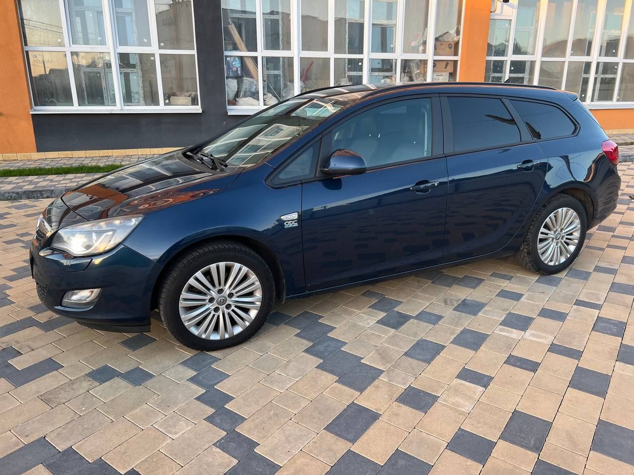 Opel Astra J Sport, 2011р. 2.0 дизель, 160 к. с.