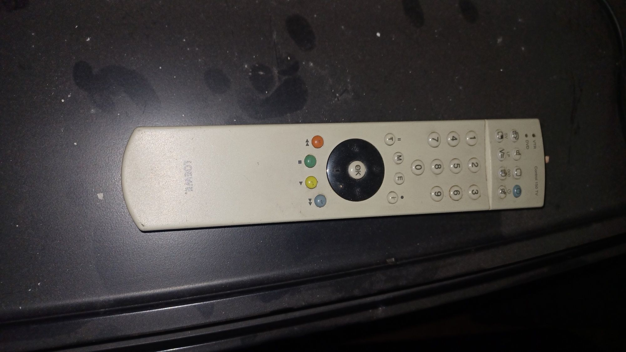 Telewizor Loewe planus 4681 arktyczny
