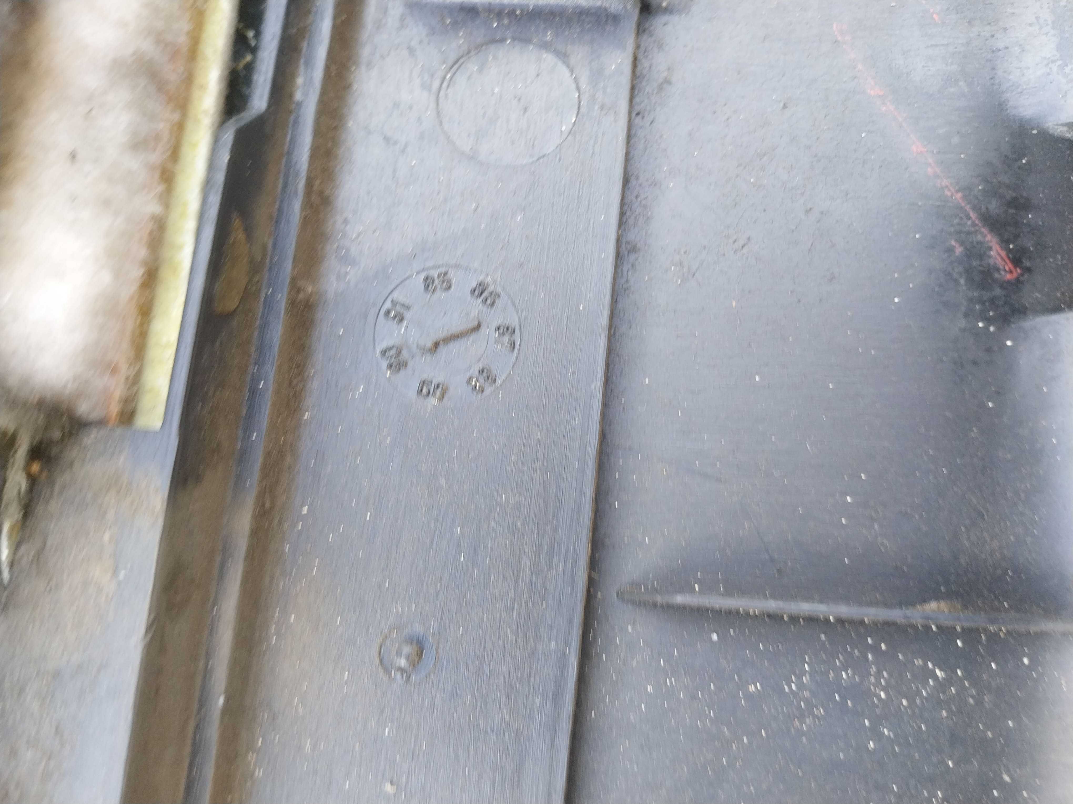 Boczek Drzwi Prawy Przód Beżowy BMW E32 E34