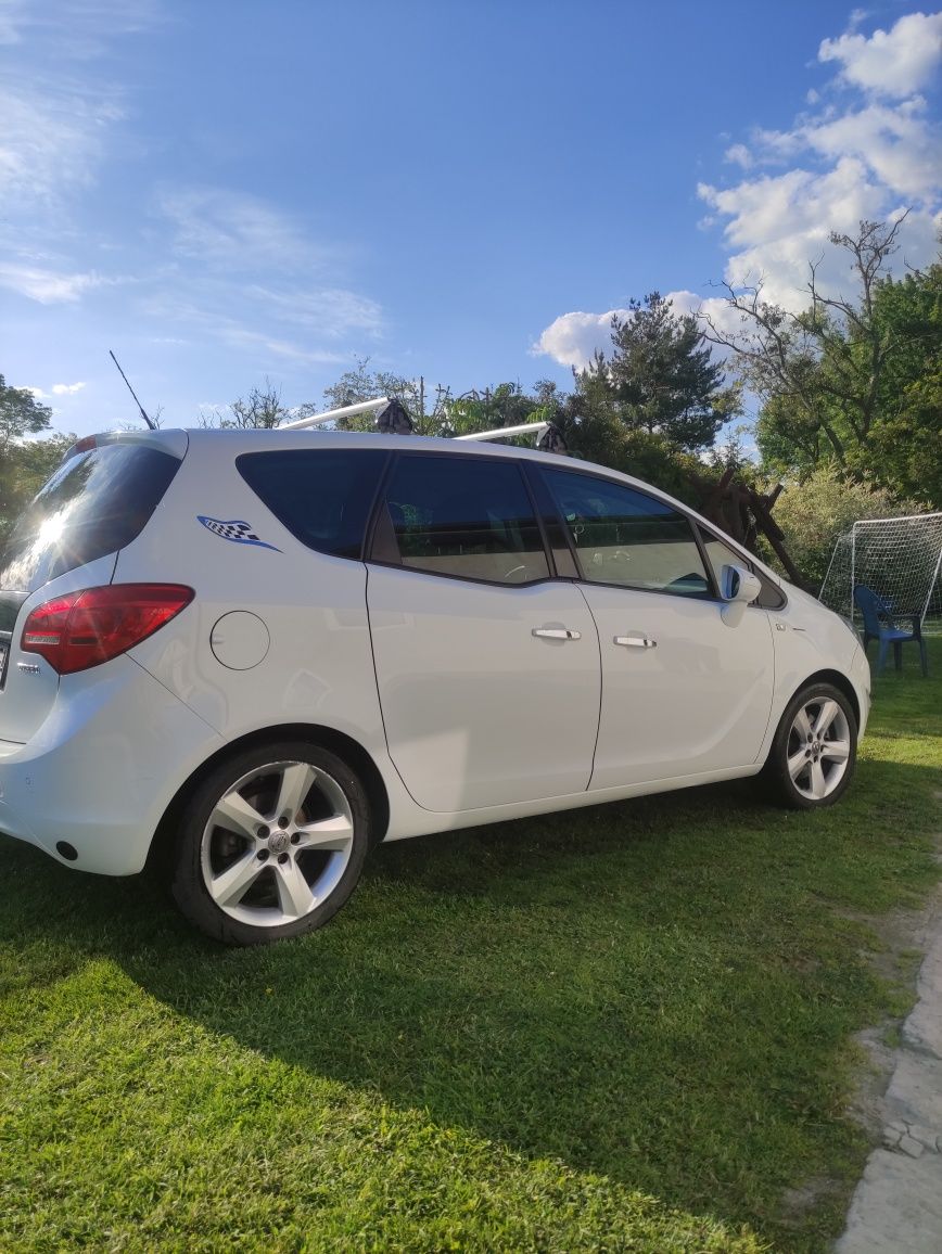 Opel Meriva B 1.4 140 km LPG Cosmo od osoby prywatnej