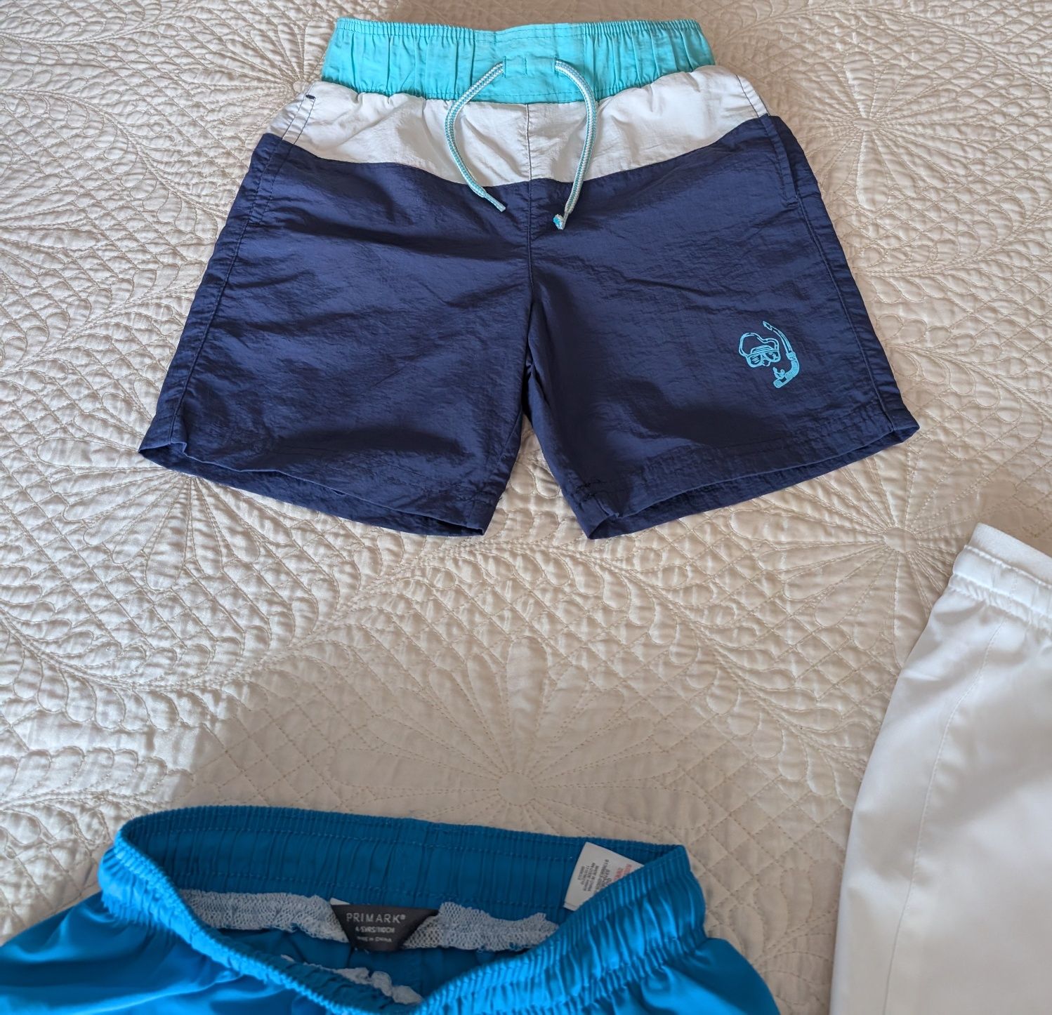 Conjunto calções 4-5 anos