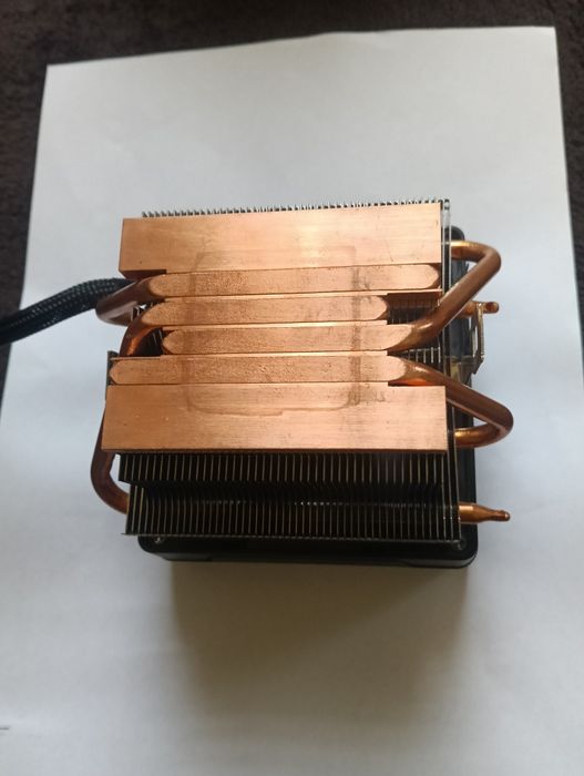 Procesor AMD ryzen 7  2700 z chłodzeniem AMD