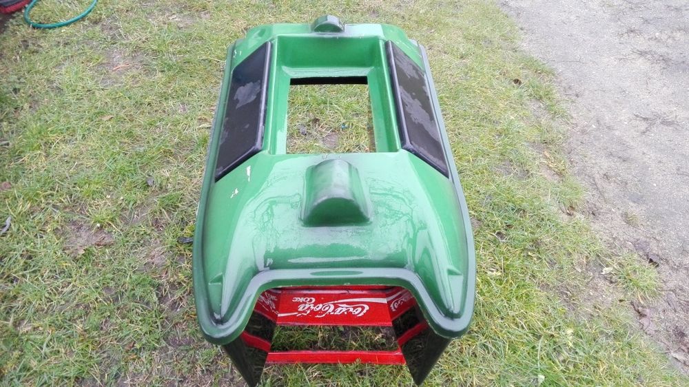 Łódka zanętowa katamaran