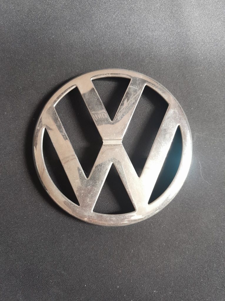 Логотип Volkswagen Golf 4 , оригинал , эмблема , шилдик на решётку
