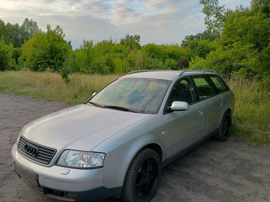 Audi A6 C5 2.4 benzyna.