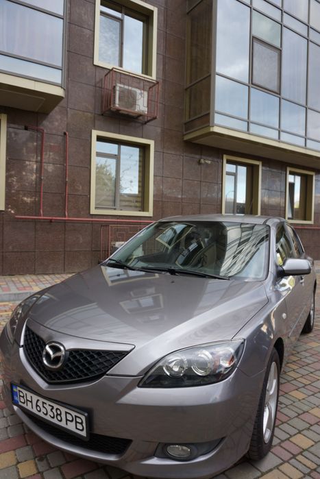 Авто Mazda 3/хетчбек