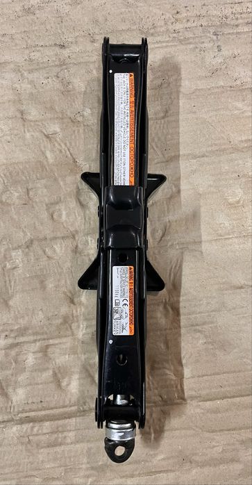 Докатка запаска запасне колесо Toyota Yaris r16 125/70 5*100 Lexus CT