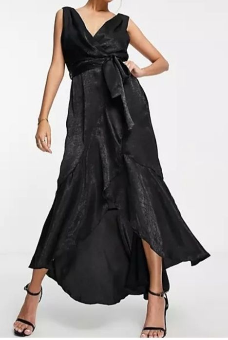 Sukienka asymetryczna