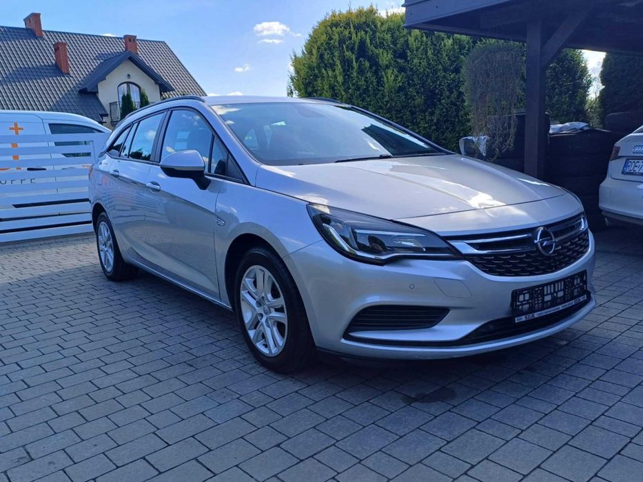 Opel Astra 1.6 diesel 110KM, rok produkcji 2016