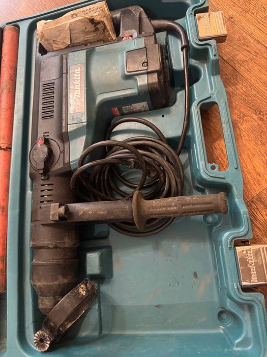 Продам  MAKITA HR500 1 C