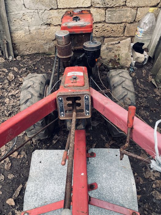 Мотоблок СРОЧНО продаю минитрактор