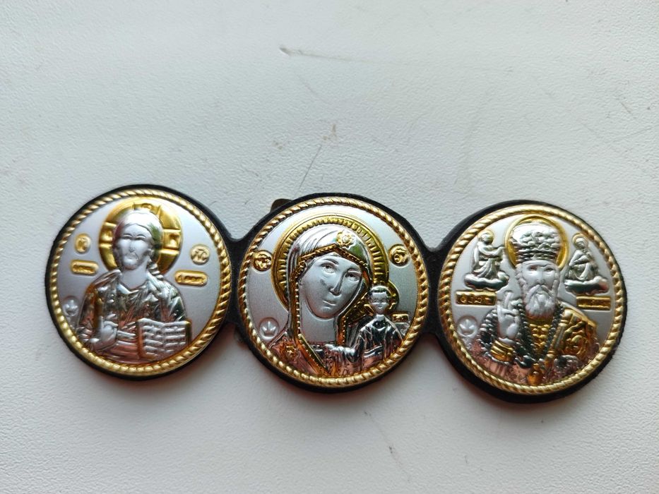 Тройная икона на липучке. Напыление серебра. Размер 9,5 см на 3 см