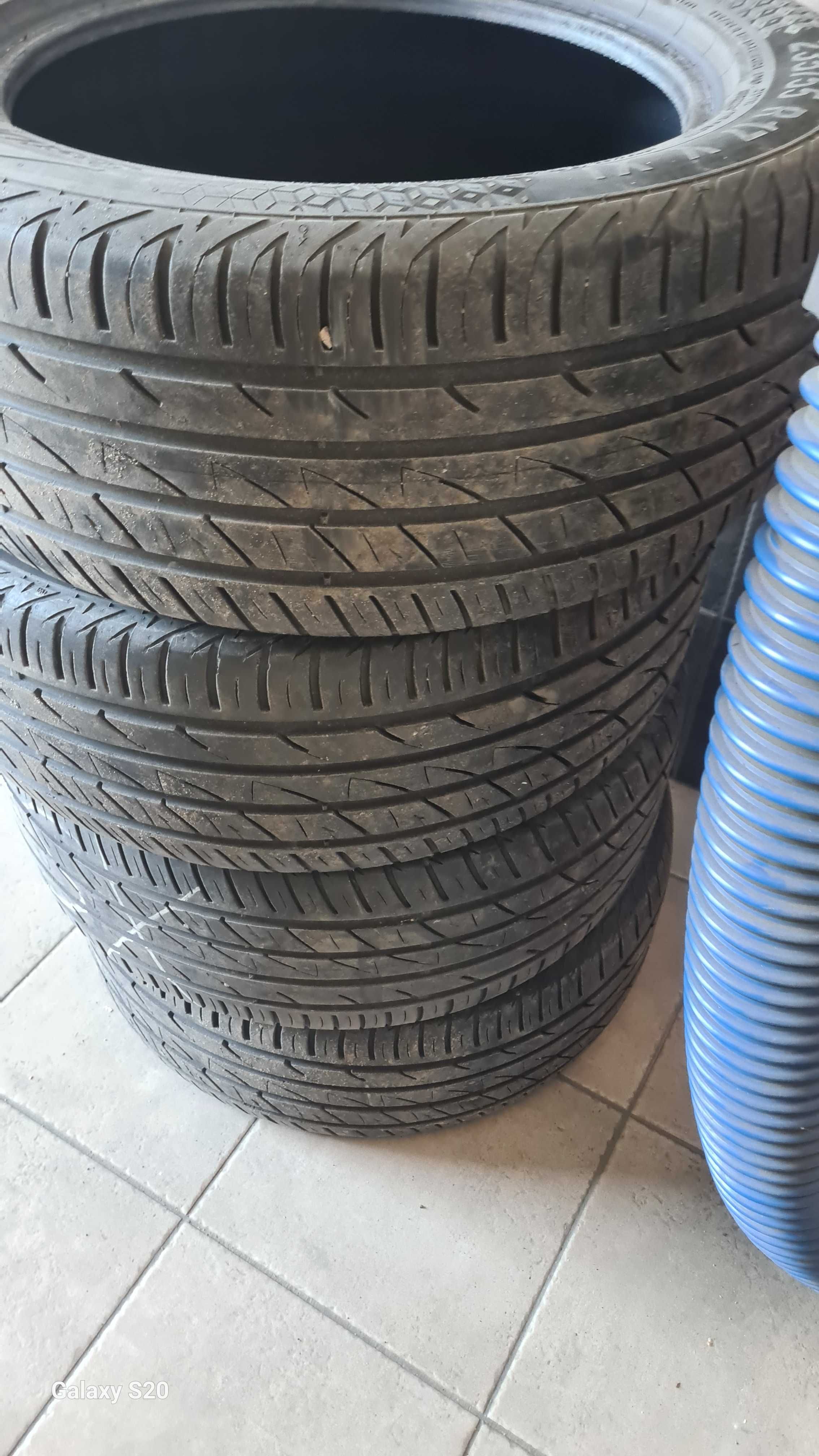 Opony letnie 235/55R17