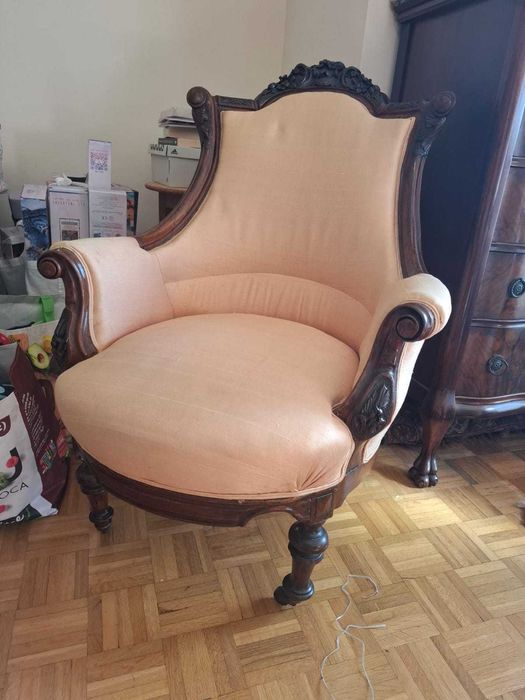 Cadeirão antigo da 1a foto