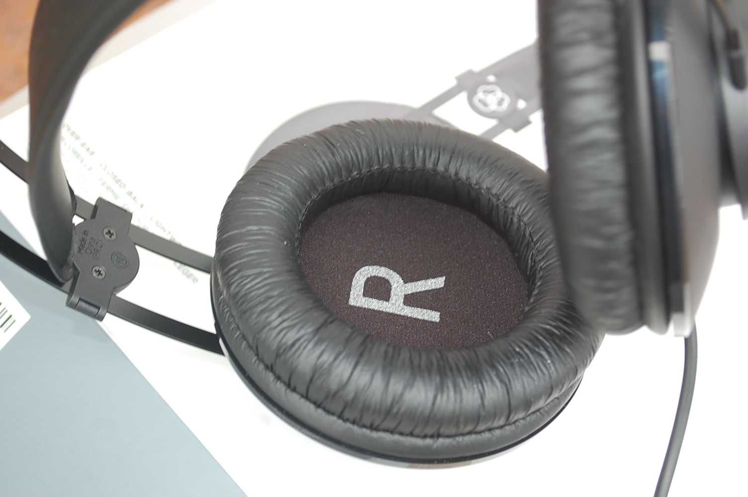 Słuchawki studyjne wokółuszne AKG K52 - Gwarancja