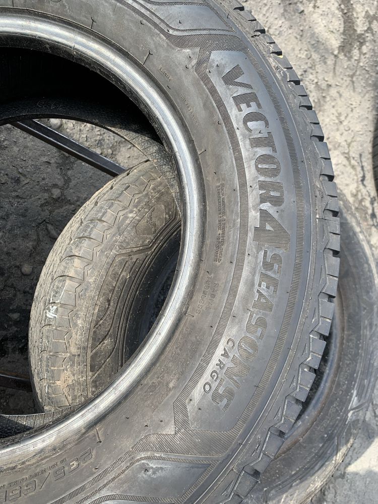 Шини всесезонні 235/65 16C Goodyear 7,2мм 2021 рік 235 65 16С