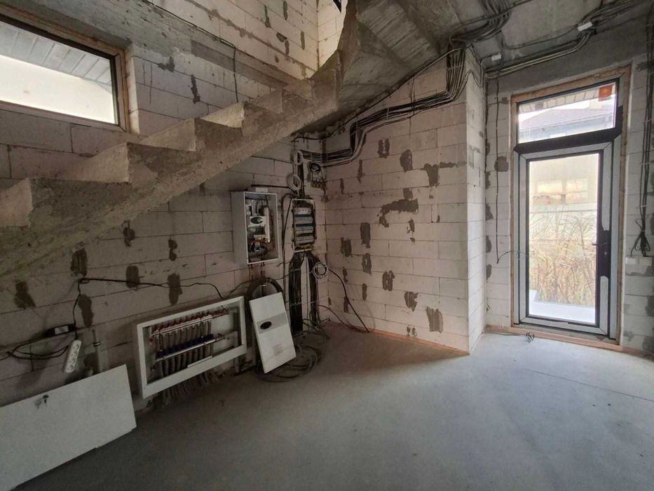 Будинок в закритому Котеджному містечку (Удачний)