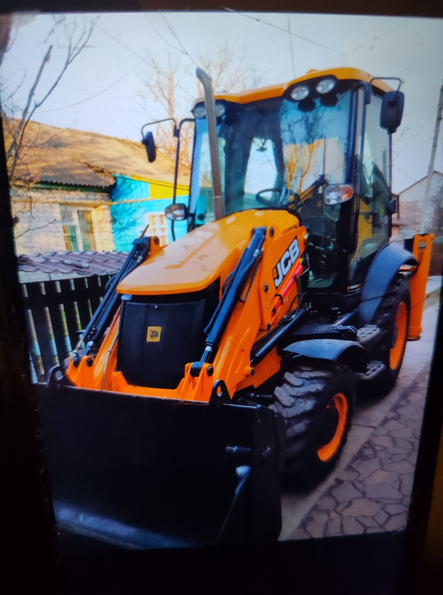 Послуги та оренда екскаватора навантажувача  JCB 3 Чернігів та обл.
