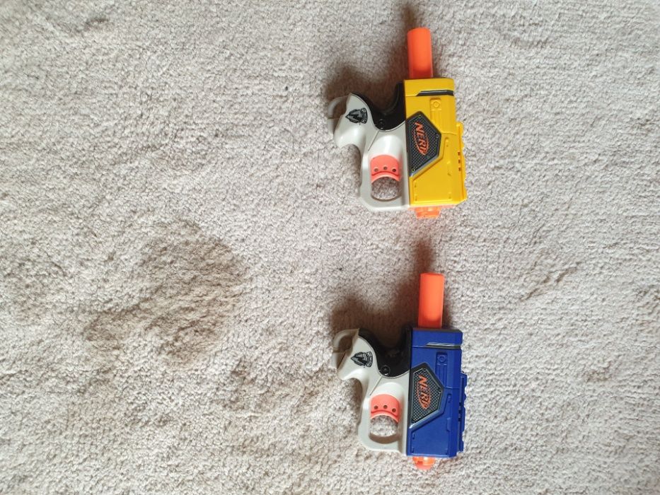 Vendo 2 pistolas Nerf Pequenas