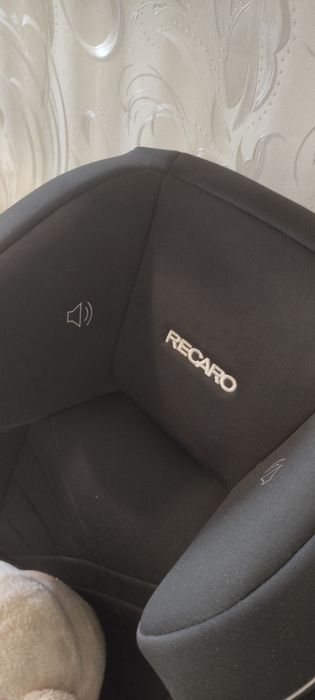 Автокресло Recaro monza nova is