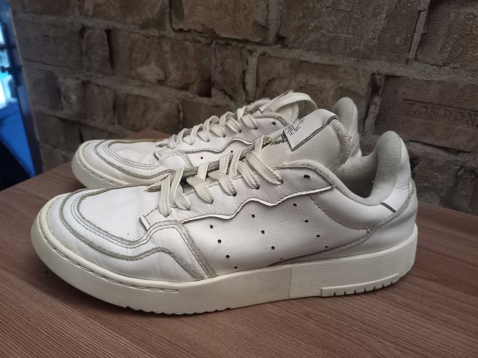 Кроссовки кожаные Adidas размер 41-42.