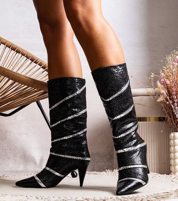 Czarno srebrne ocieplane kozaki Antha