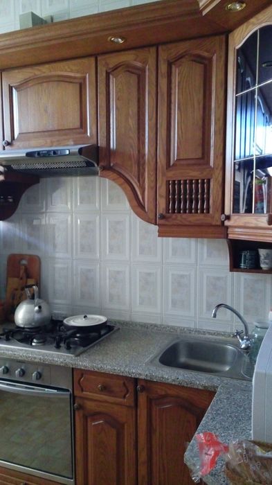 Сдам большую квартиру у метро.