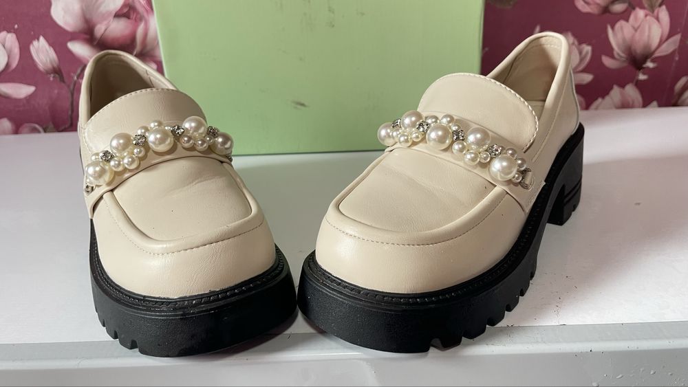 Лофери,туфлі,взуття